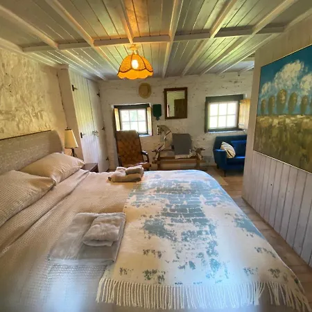 Hidden Hot Tub Hideaway Overlooking The River Boyne * Donore (Meath)